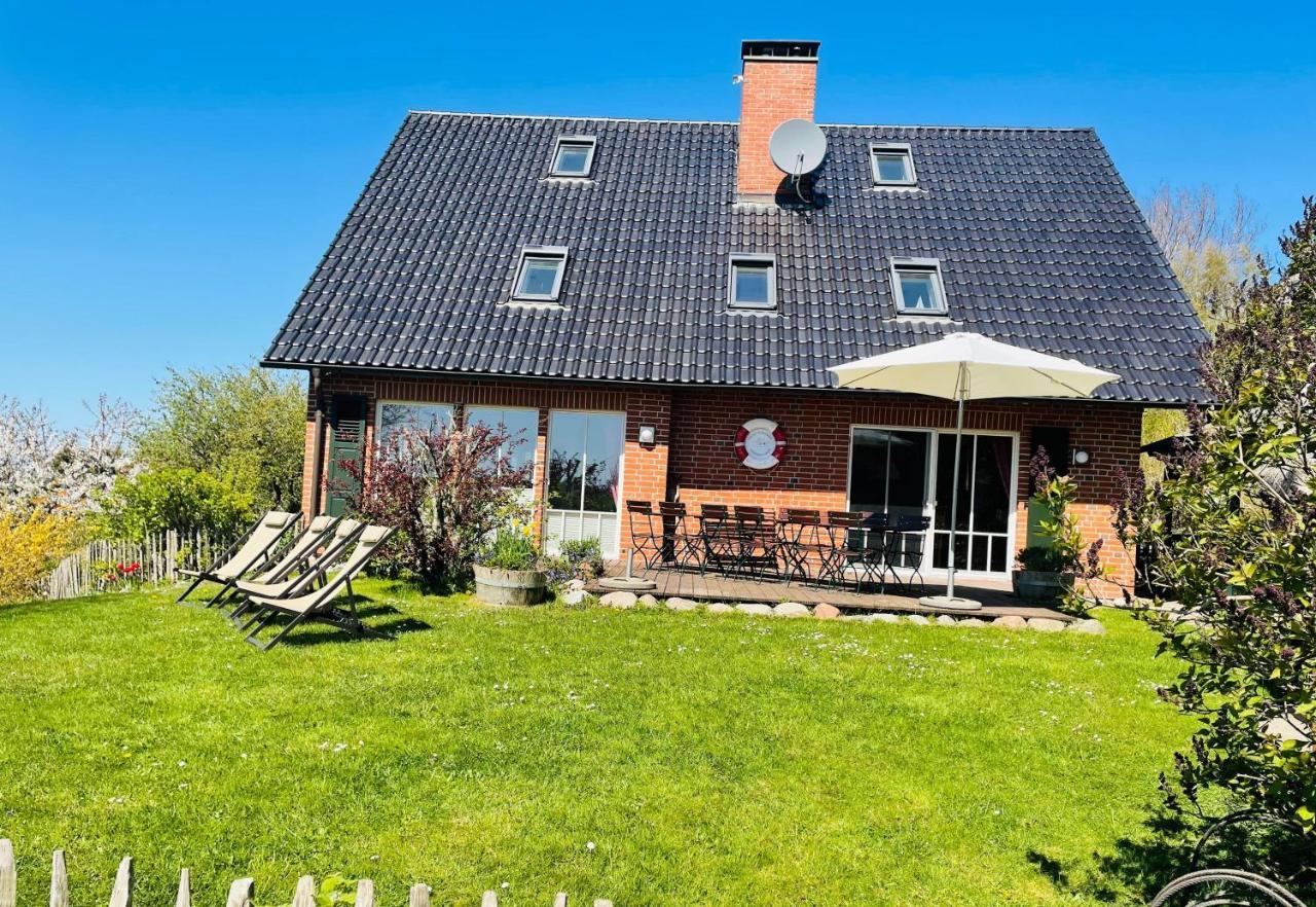 Dat-Klinkerhus Glowe Luaran gambar
