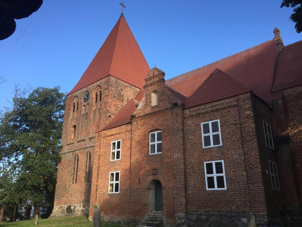 Dat-Klinkerhus Glowe Luaran gambar