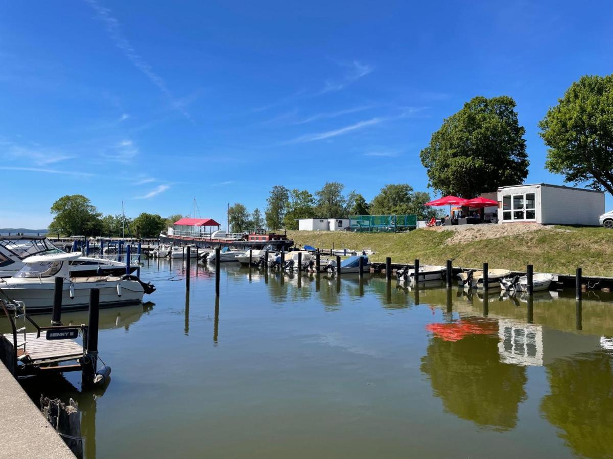 Dat-Klinkerhus Glowe Luaran gambar